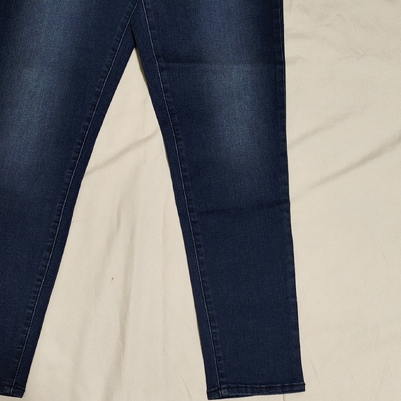 Sofia by Sofia Vergara Dark Blue Skinny Jeans - Picture 3 of 7